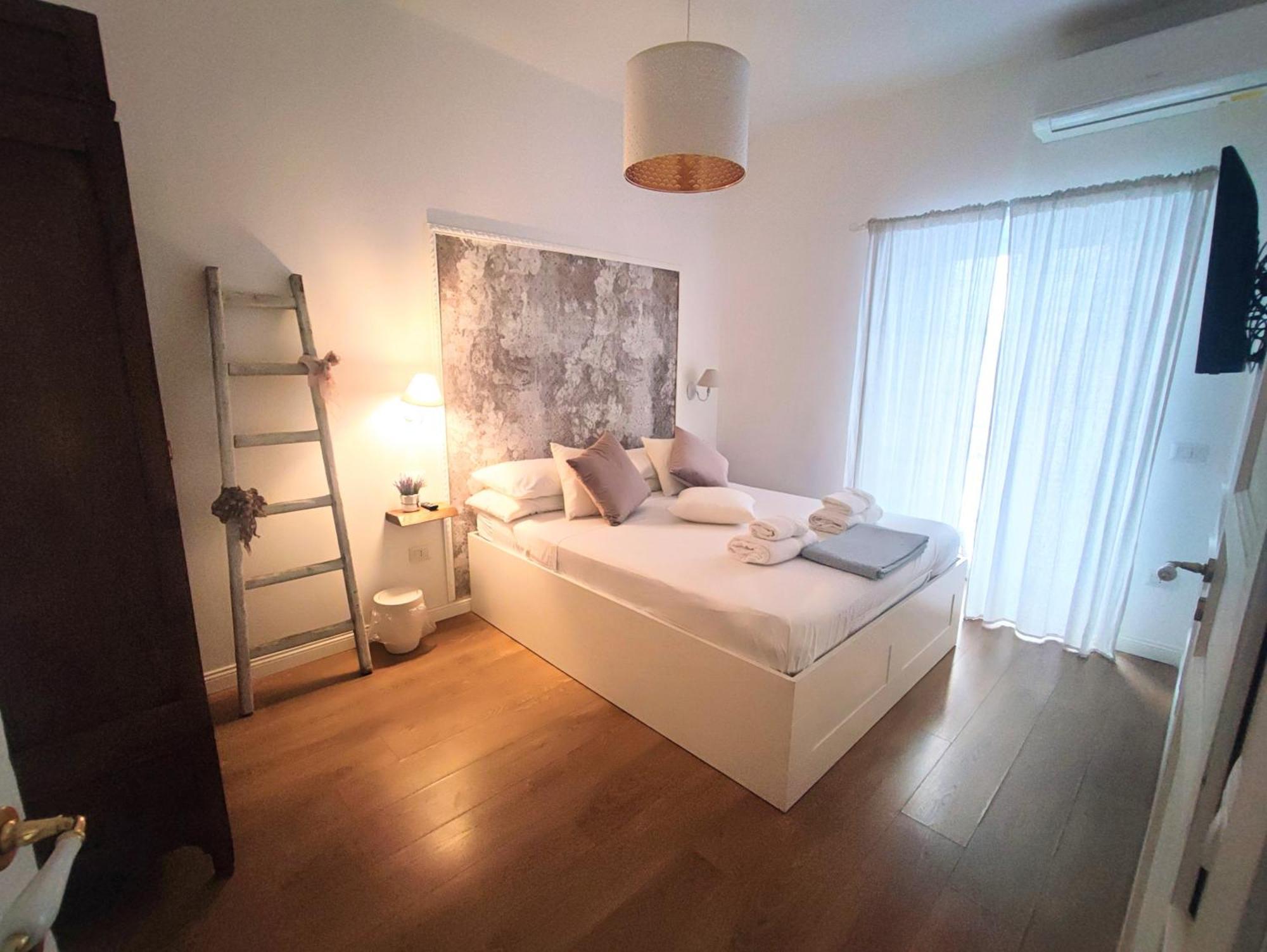 Annamaria Rooms Napoli Rom bilde